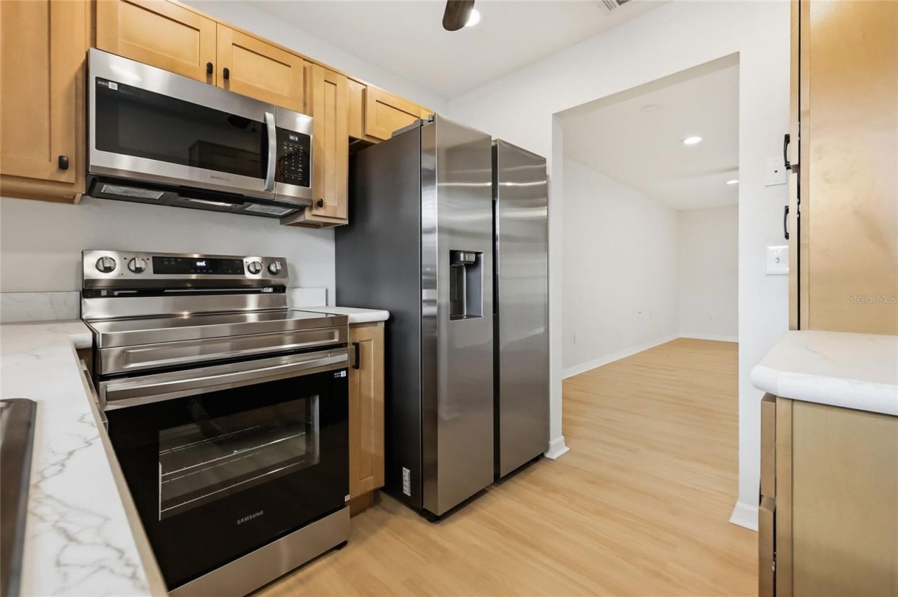 249 N Hill Avenue, Unit 30, Deland, FL 32724 Photo
