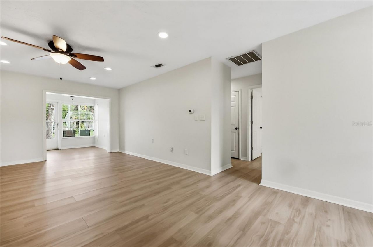 249 N Hill Avenue, Unit 30, Deland, FL 32724 Photo