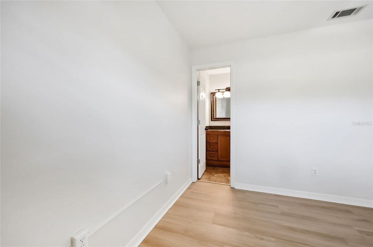 249 N Hill Avenue, Unit 30, Deland, FL 32724 Photo