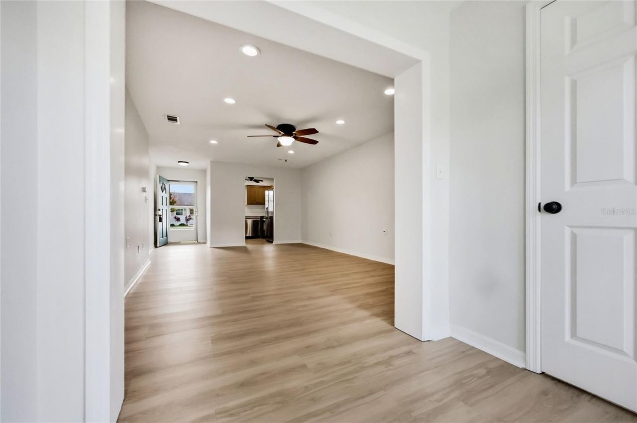 249 N Hill Avenue, Unit 30, Deland, FL 32724 Photo