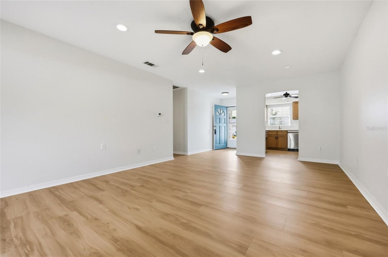 249 N Hill Avenue, Unit 30, Deland, FL 32724 Photo