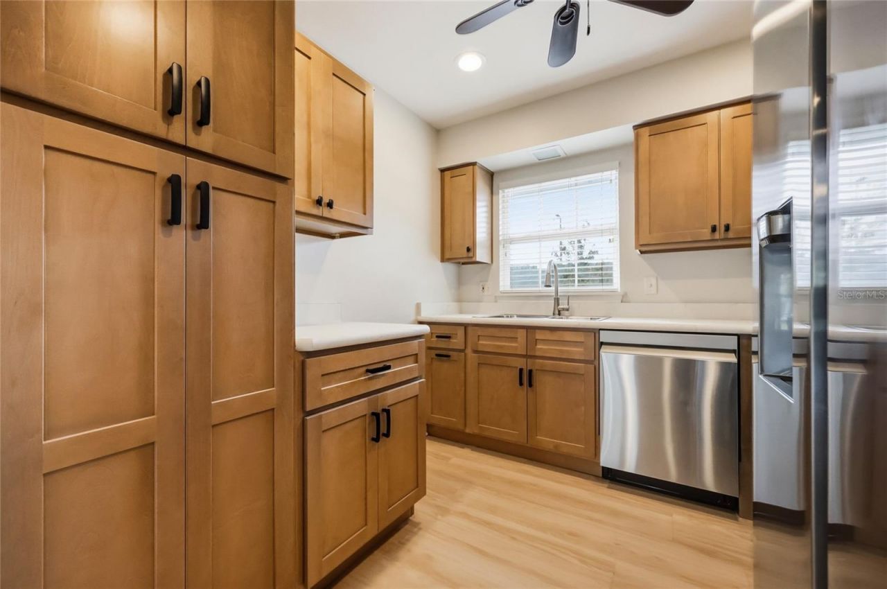 249 N Hill Avenue, Unit 30, Deland, FL 32724 Photo