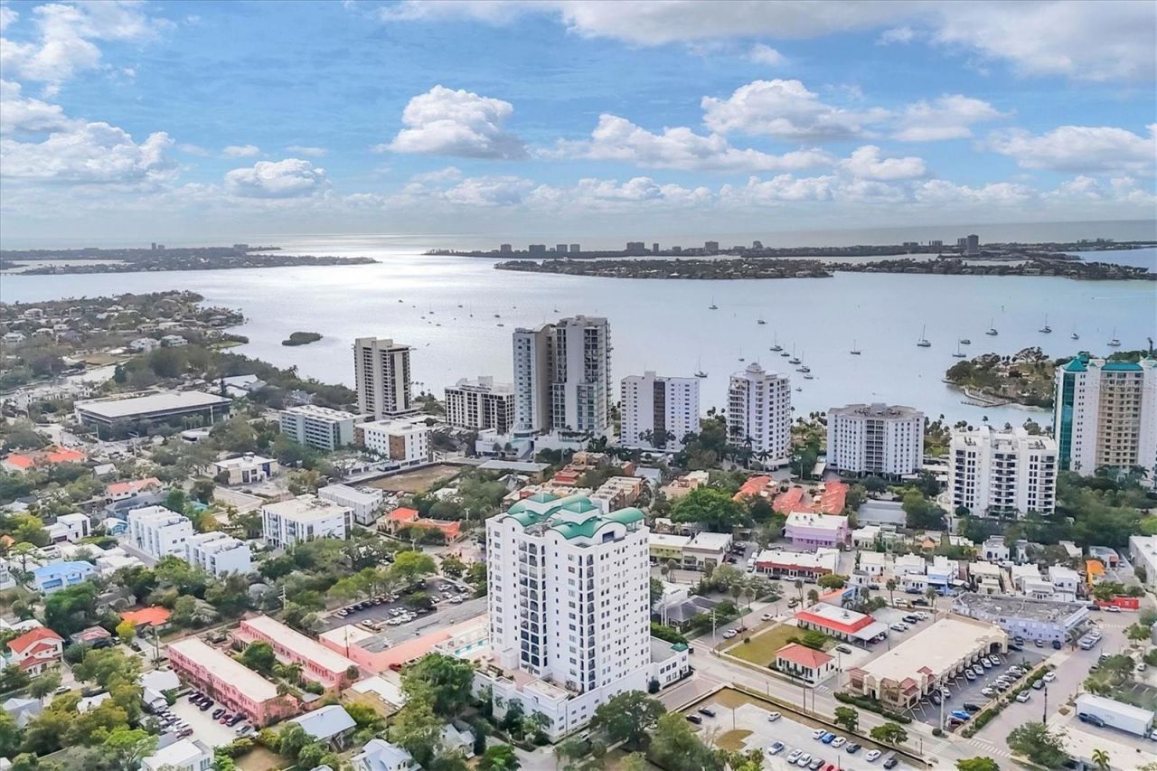 505 S Orange Avenue, Unit 301, Sarasota, FL 34236 Photo