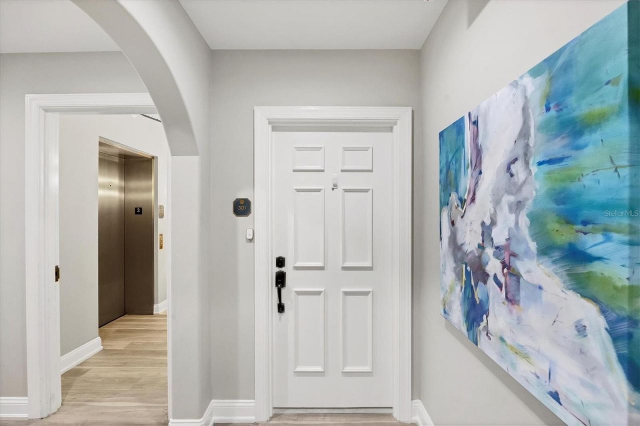 505 S Orange Avenue, Unit 301, Sarasota, FL 34236 Photo