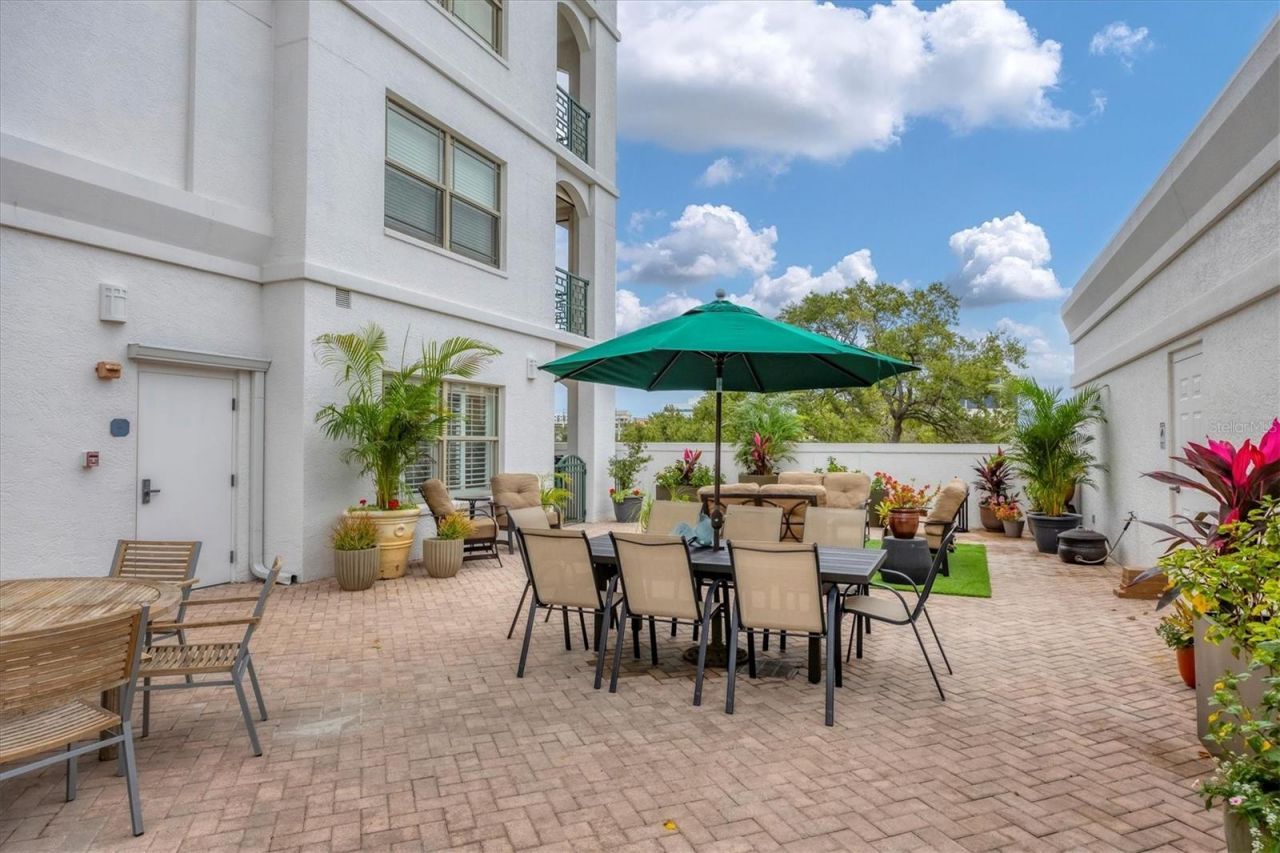 505 S Orange Avenue, Unit 301, Sarasota, FL 34236 Photo