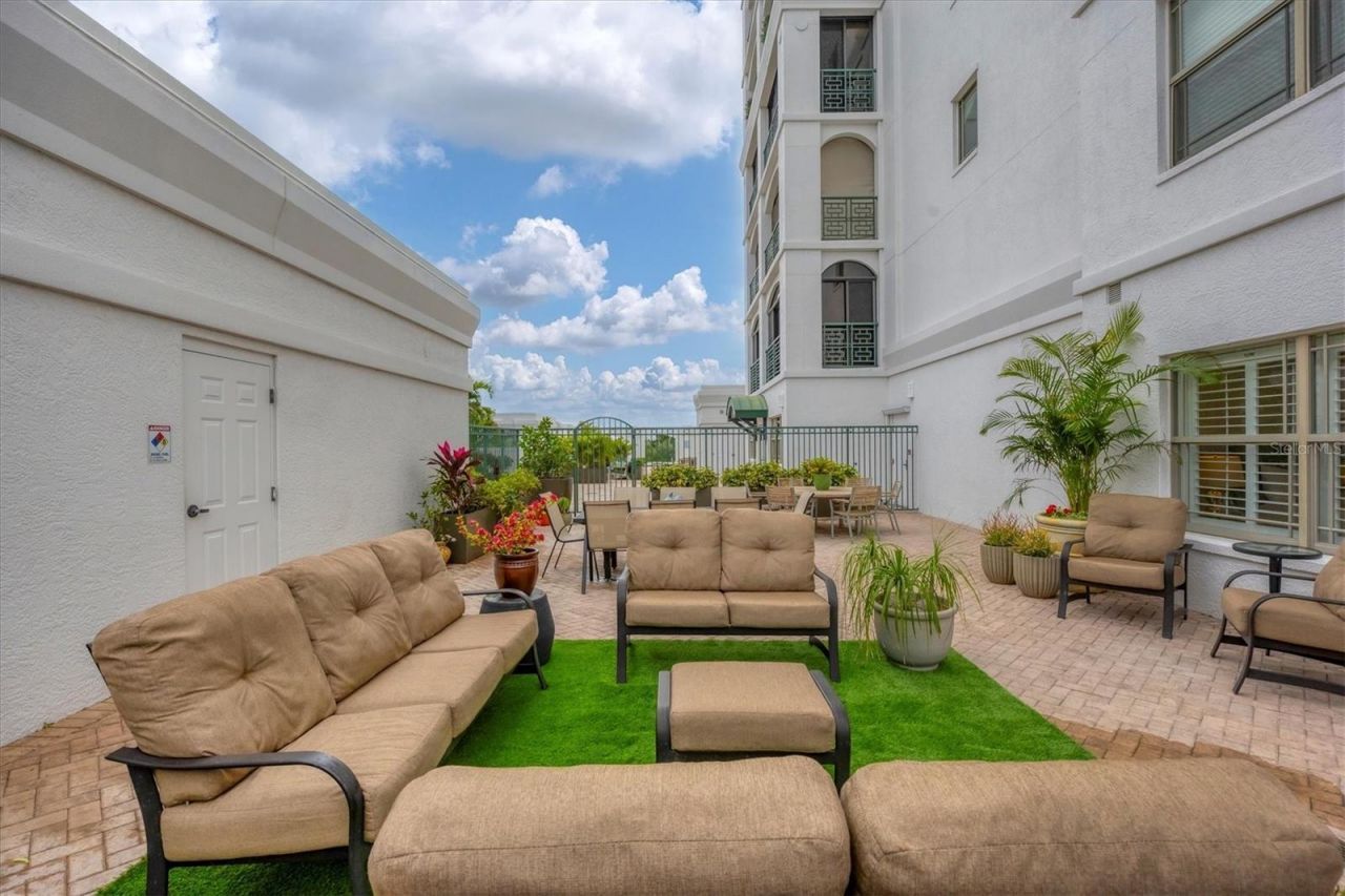 505 S Orange Avenue, Unit 301, Sarasota, FL 34236 Photo