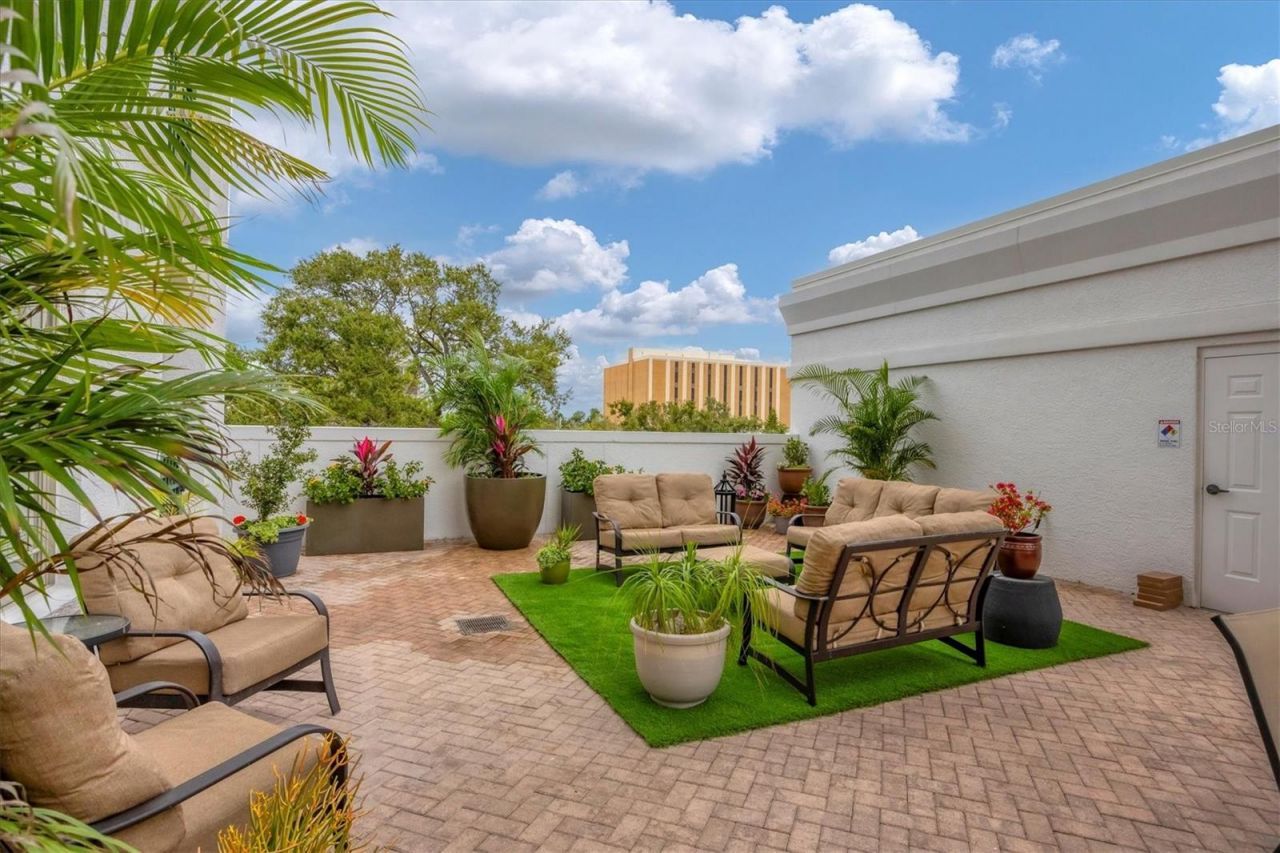 505 S Orange Avenue, Unit 301, Sarasota, FL 34236 Photo