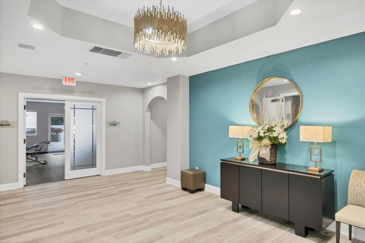 505 S Orange Avenue, Unit 301, Sarasota, FL 34236 Photo