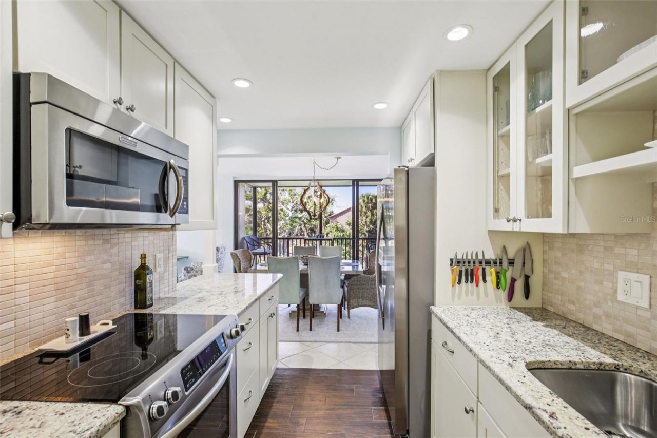 4900 Ocean Boulevard, Unit 201, Sarasota, FL 34242 Photo