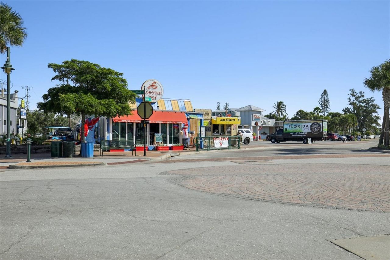 4900 Ocean Boulevard, Unit 201, Sarasota, FL 34242 Photo