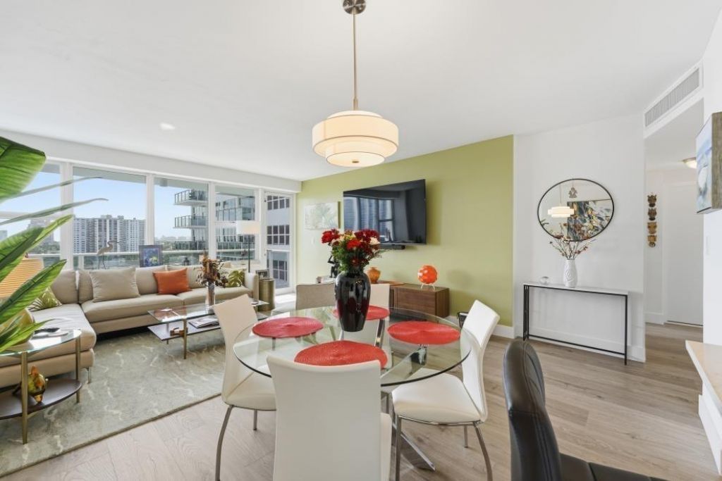 3333 NE 34th Street, Unit 1011, Fort Lauderdale, FL 33308 Photo