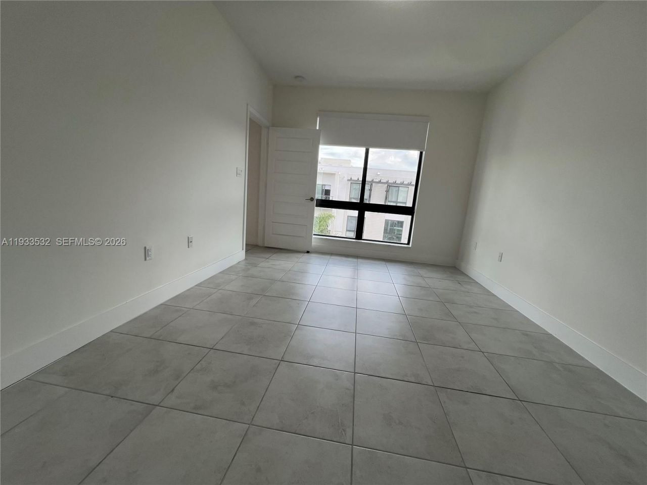 8301 NW 41st St, Unit B-405, Doral, FL 33166 Photo
