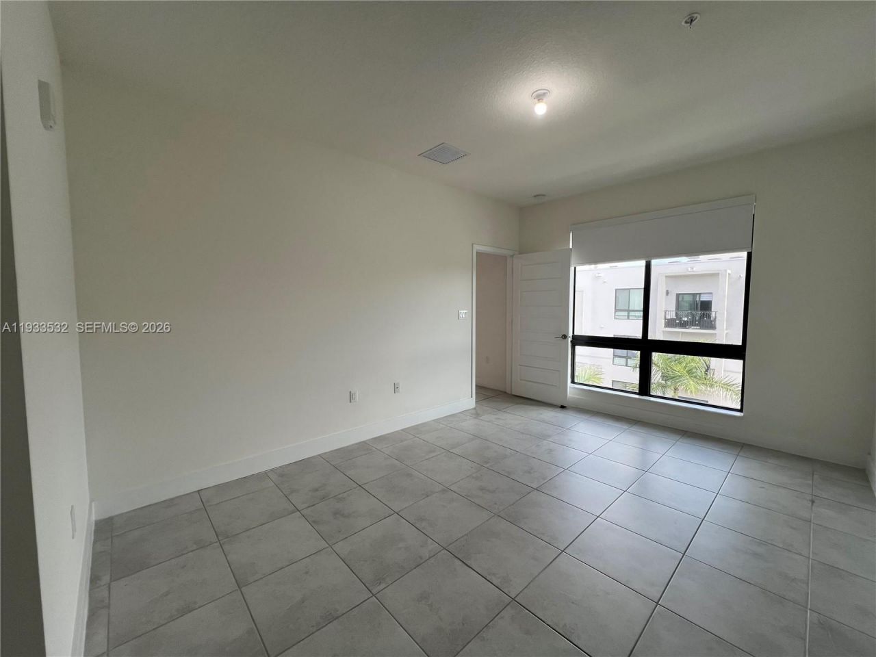 8301 NW 41st St, Unit B-405, Doral, FL 33166 Photo