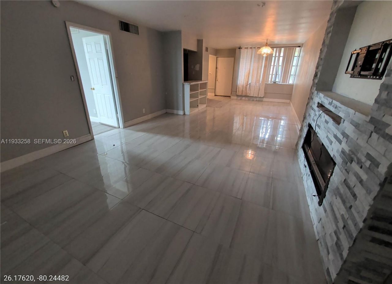 7041 Environ Blvd, Unit 430, Lauderhill, FL 33319 Photo