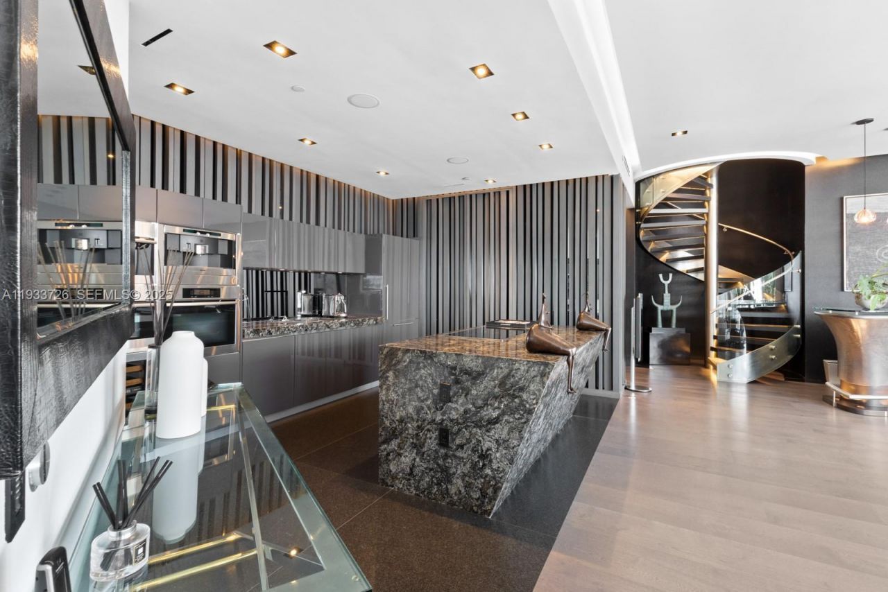 200 Biscayne Boulevard Way , Unit PH-5404, Miami, FL 33131 Photo