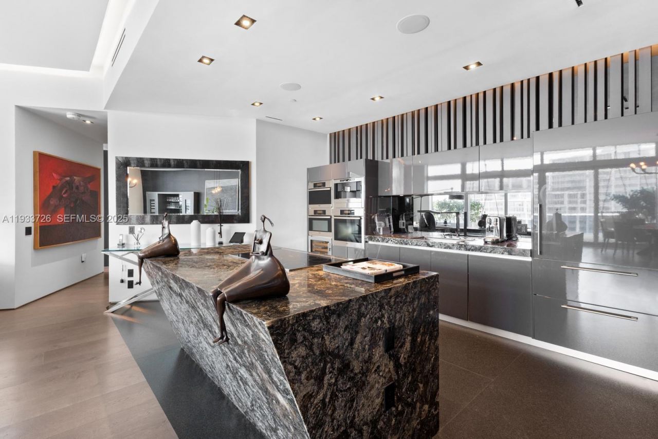 200 Biscayne Boulevard Way , Unit PH-5404, Miami, FL 33131 Photo