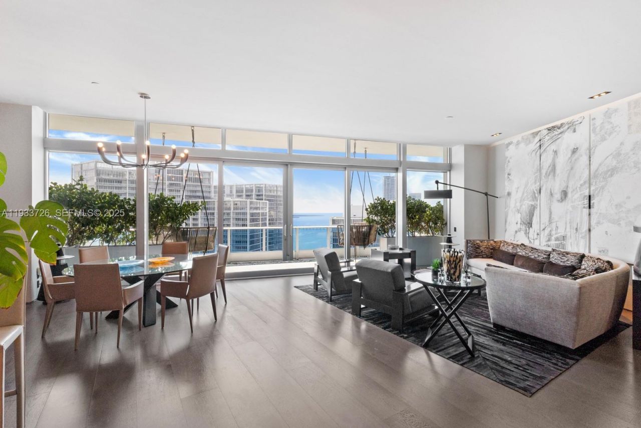 200 Biscayne Boulevard Way , Unit PH-5404, Miami, FL 33131 Photo