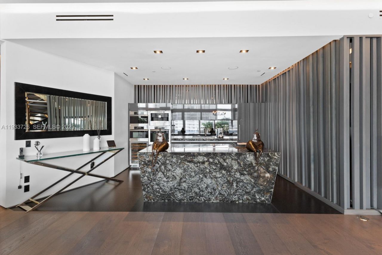 200 Biscayne Boulevard Way , Unit PH-5404, Miami, FL 33131 Photo