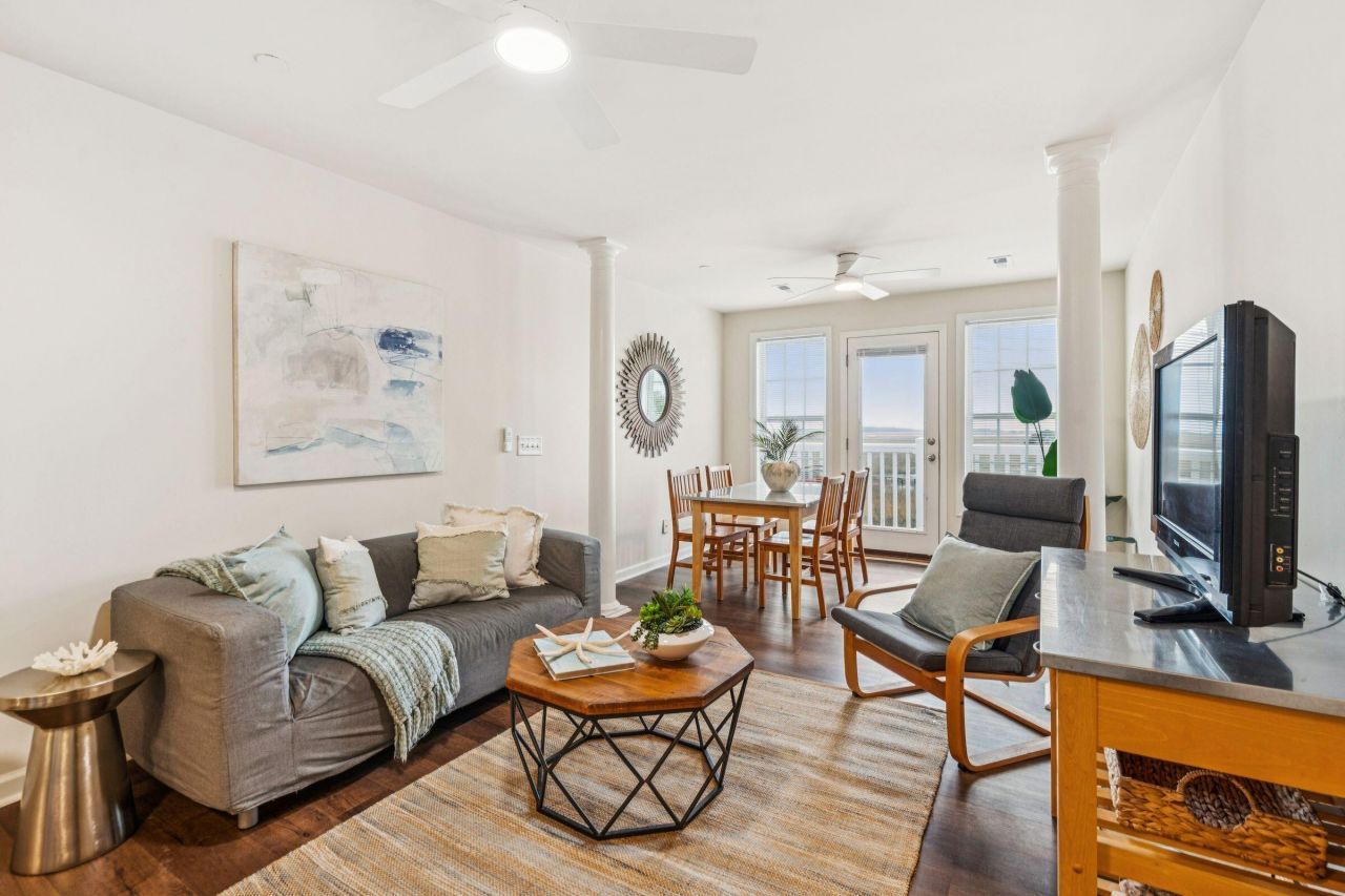 2262 Folly Road Photo 10