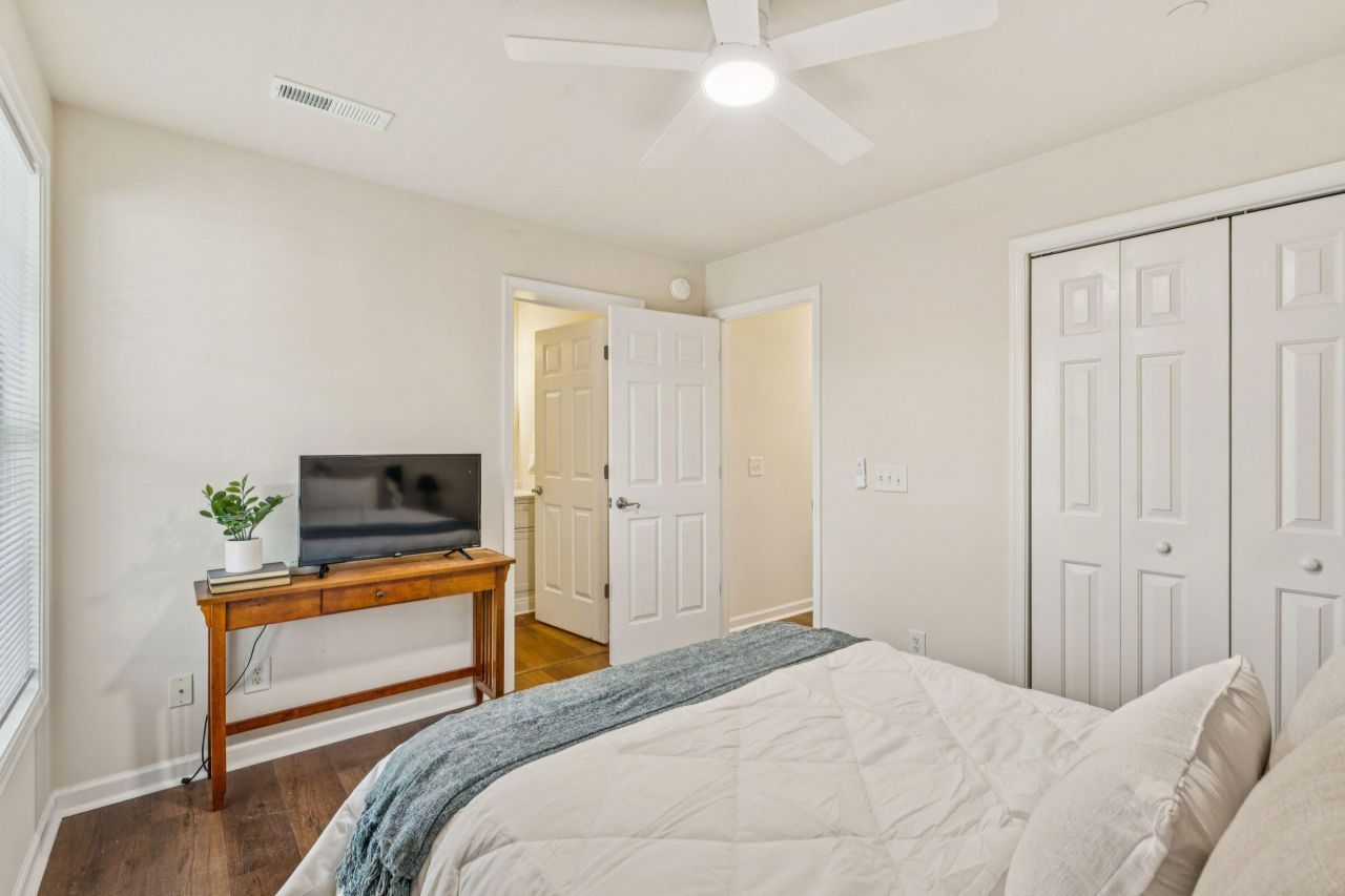 2262 Folly Road Photo 20