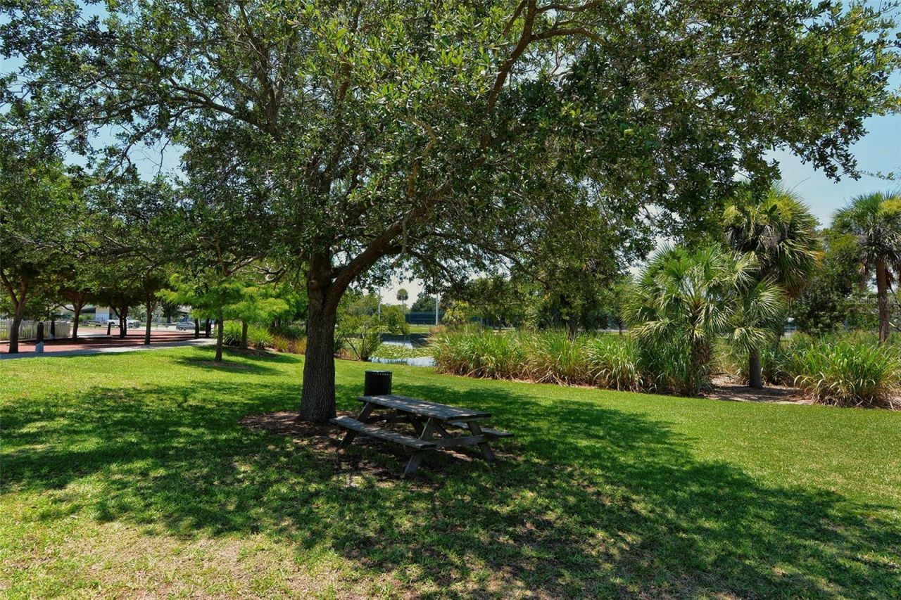 2604 Wirts Court, Sarasota, FL 34237 Photo