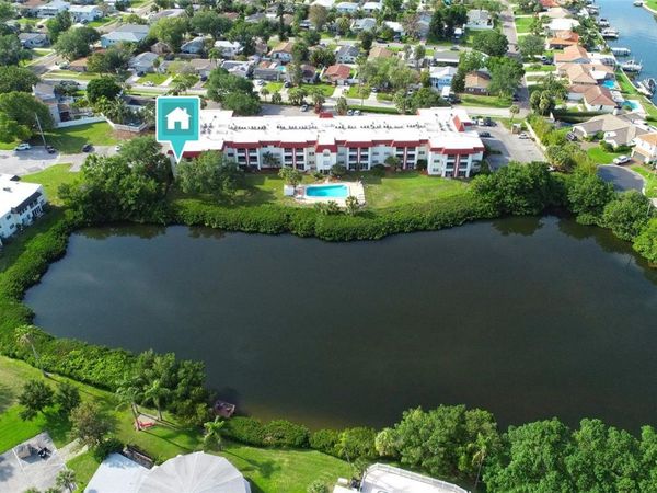 1860 MASSACHUSETTS AVENUE NE, Unit 224, ST PETERSBURG, FL 33703