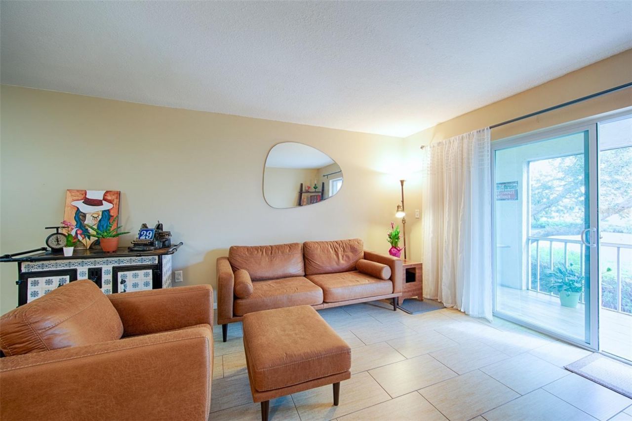 1860 Massachusetts Avenue Ne, Unit 224, Saint Petersburg, FL 33703 Photo