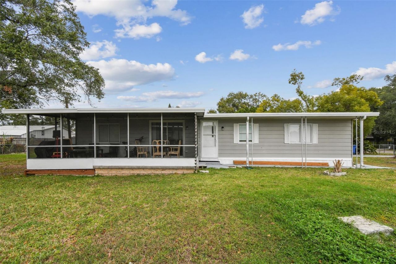 5111 Dacca Drive, Tampa, FL 33619 Main Photo