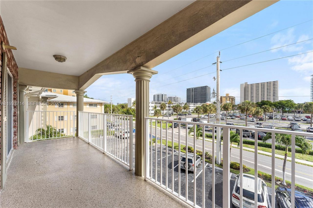 743 N Riverside Dr, Unit 5C, Pompano Beach, FL 33062 Photo