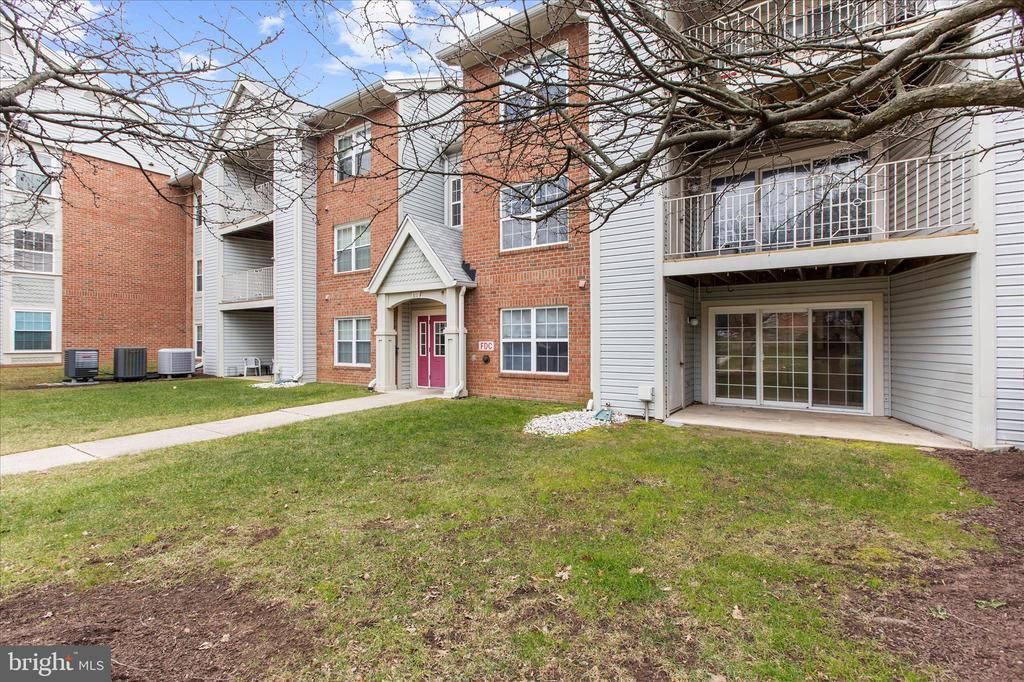 310 Blue Water Court, Unit 101, Glen Burnie, MD 21060 Main Photo