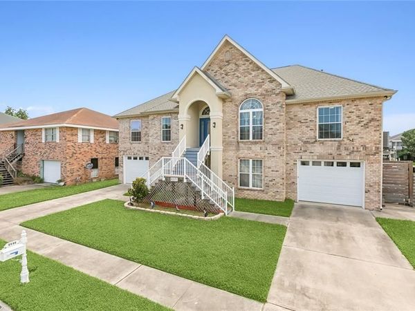 4371 TRIESTE Street, New Orleans, LA 70129