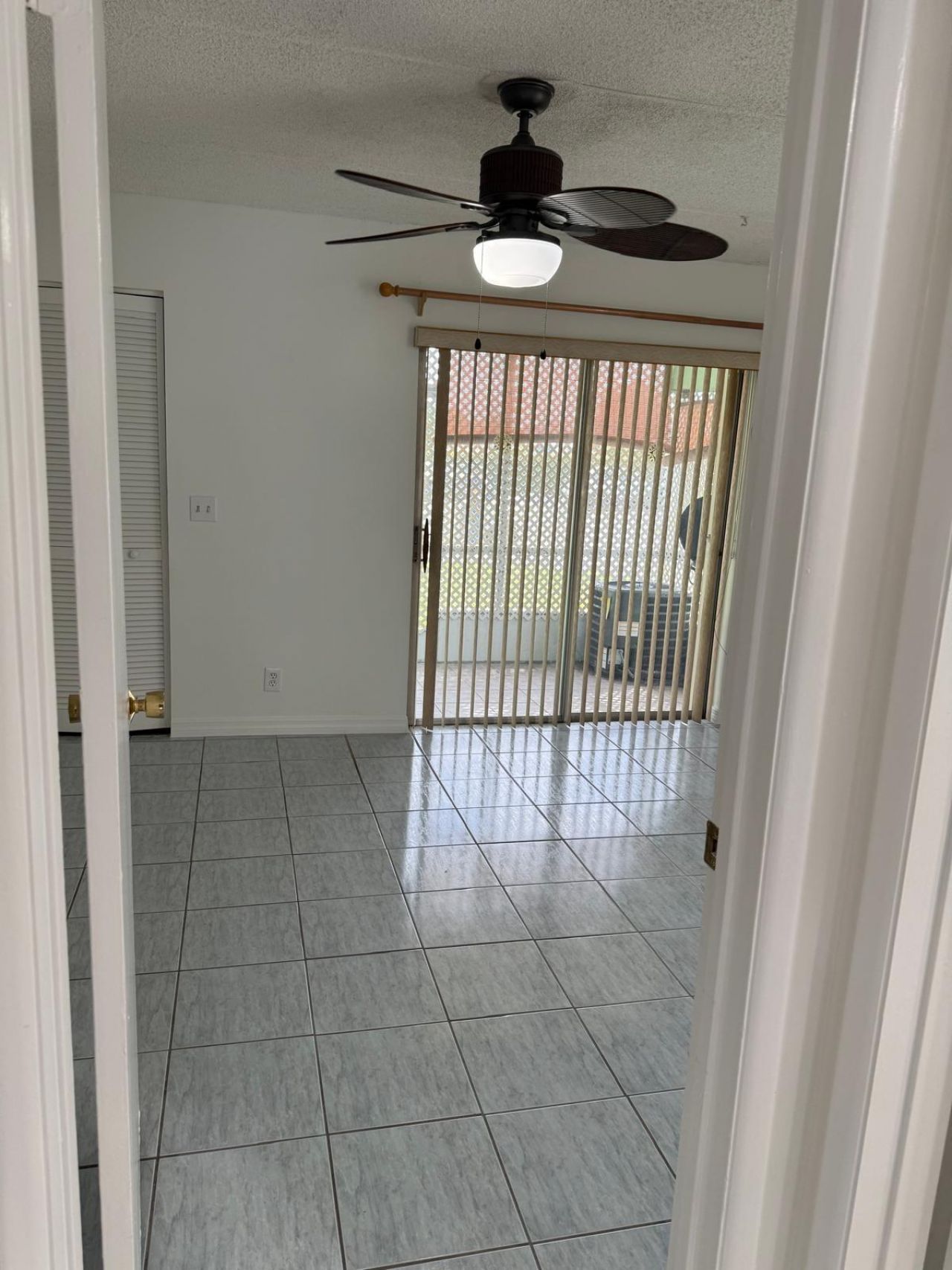 555 Purdy Lane, Unit A122, Palm Springs, FL 33461 Photo