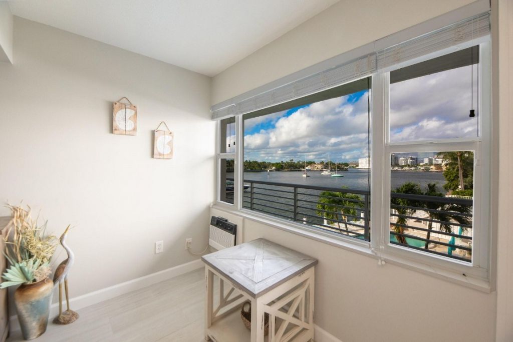 9 N Birch Road, Unit 303, Fort Lauderdale, FL 33304 Photo