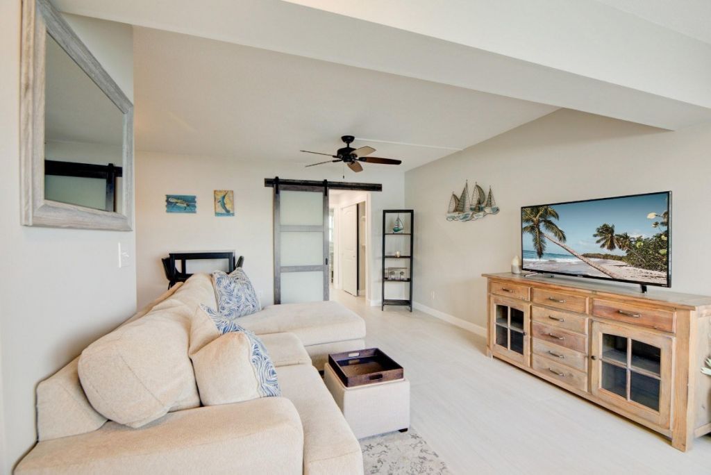 9 N Birch Road, Unit 303, Fort Lauderdale, FL 33304 Photo