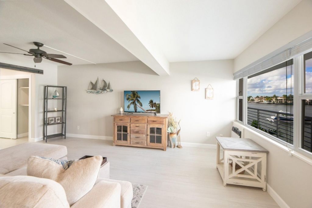 9 N Birch Road, Unit 303, Fort Lauderdale, FL 33304 Photo