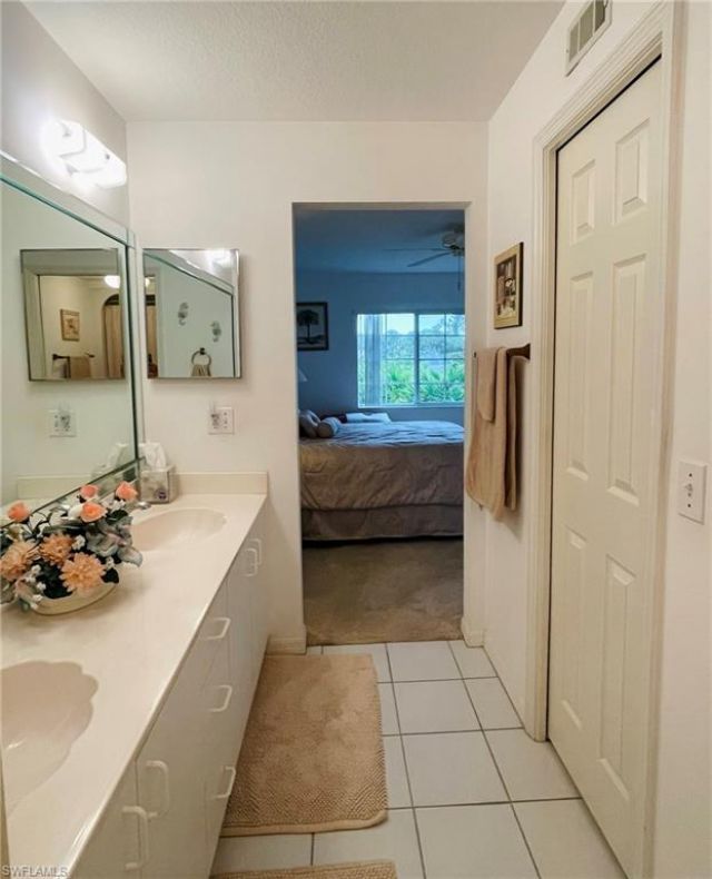 153 Gabriel Cir, Unit 3003, Naples, FL 34104 Photo