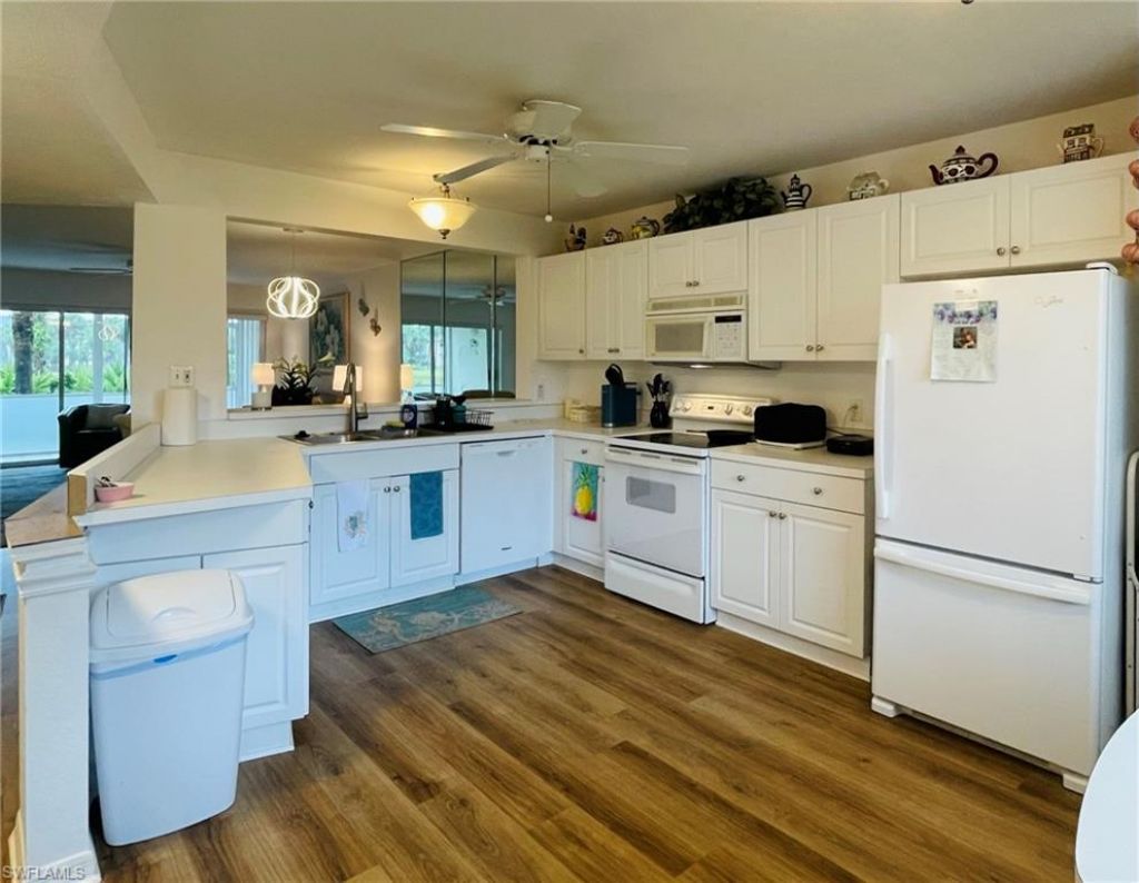 153 Gabriel Cir, Unit 3003, Naples, FL 34104 Photo