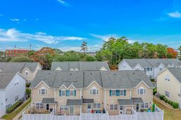 618 3rd Ave. S photo 4