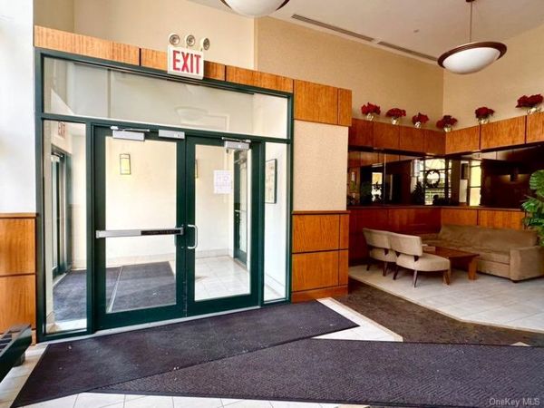 143-41 84th Drive, Unit 2A, Briarwood, NY 11435