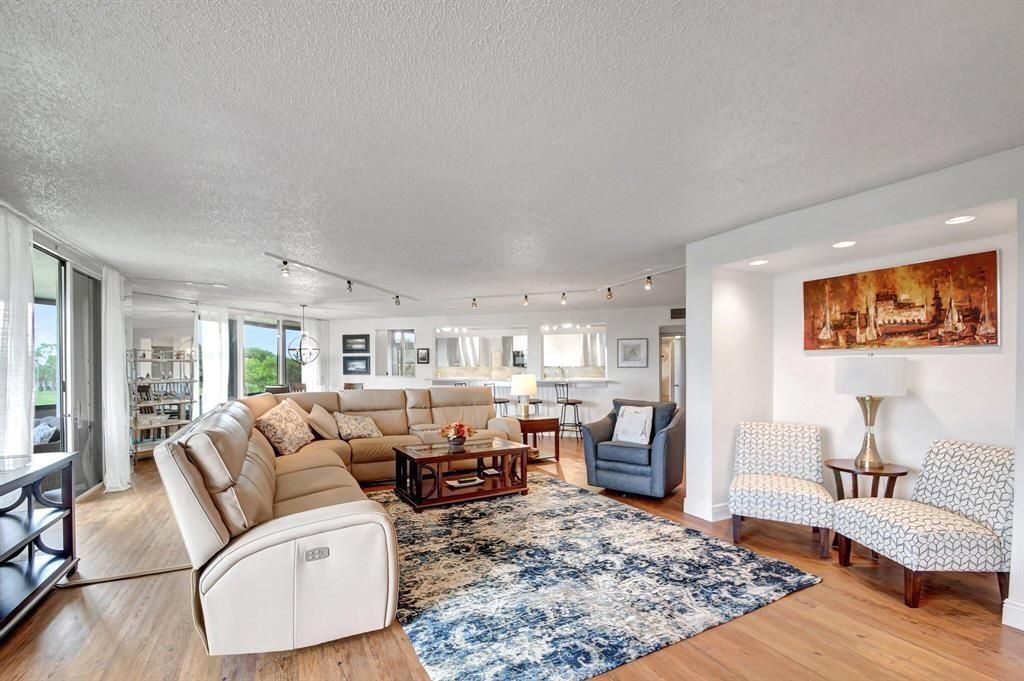 4770 Fountains Drive, Unit 304, Lake Worth, FL 33467 Photo