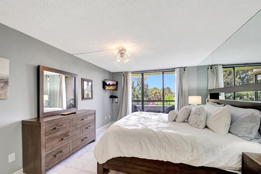 4770 Fountains Drive, Unit 304, Lake Worth, FL 33467 Photo