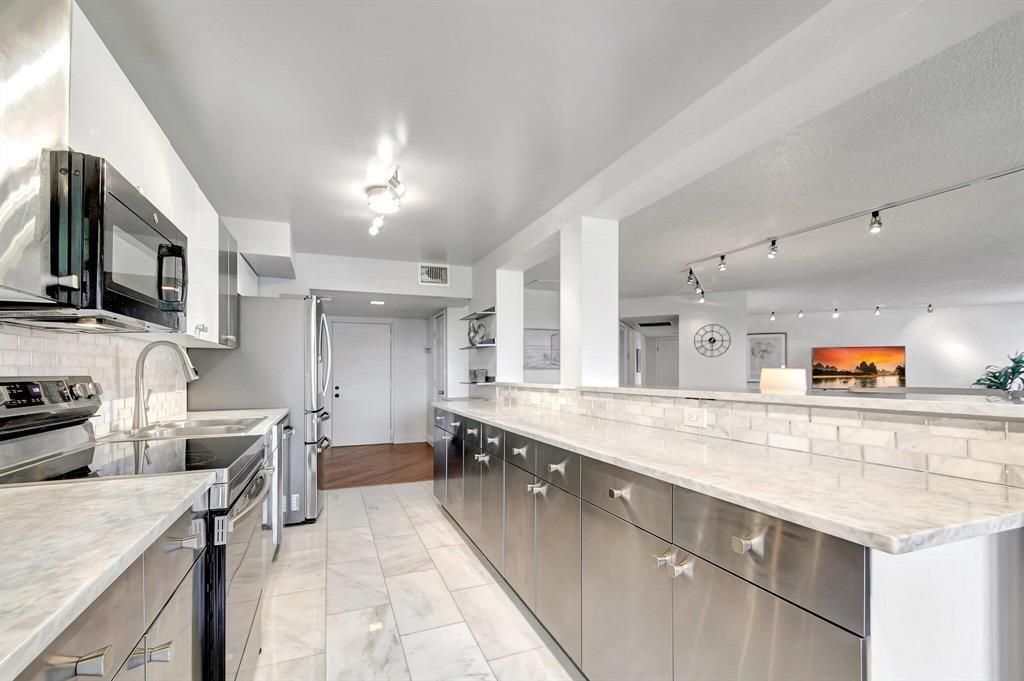 4770 Fountains Drive, Unit 304, Lake Worth, FL 33467 Photo
