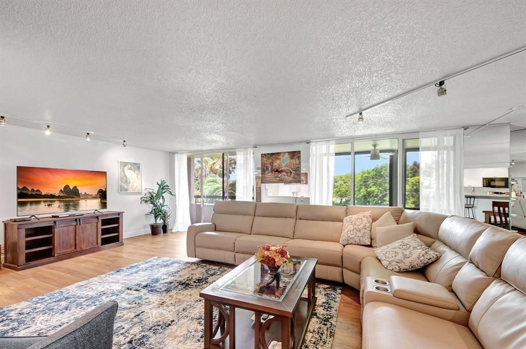 4770 Fountains Drive, Unit 304, Lake Worth, FL 33467 Photo