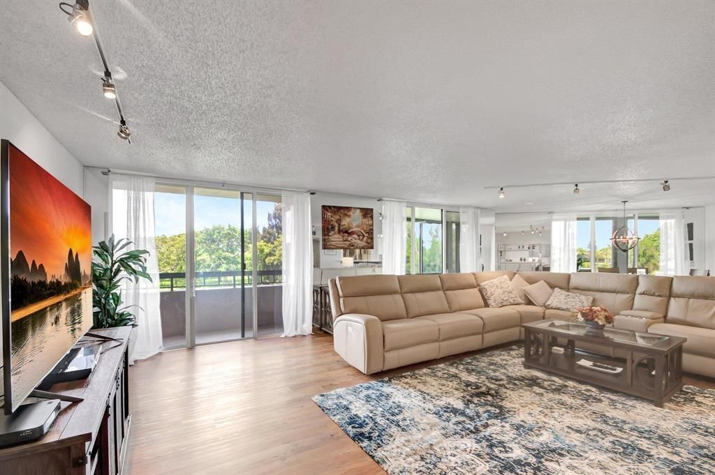 4770 Fountains Drive, Unit 304, Lake Worth, FL 33467 Photo