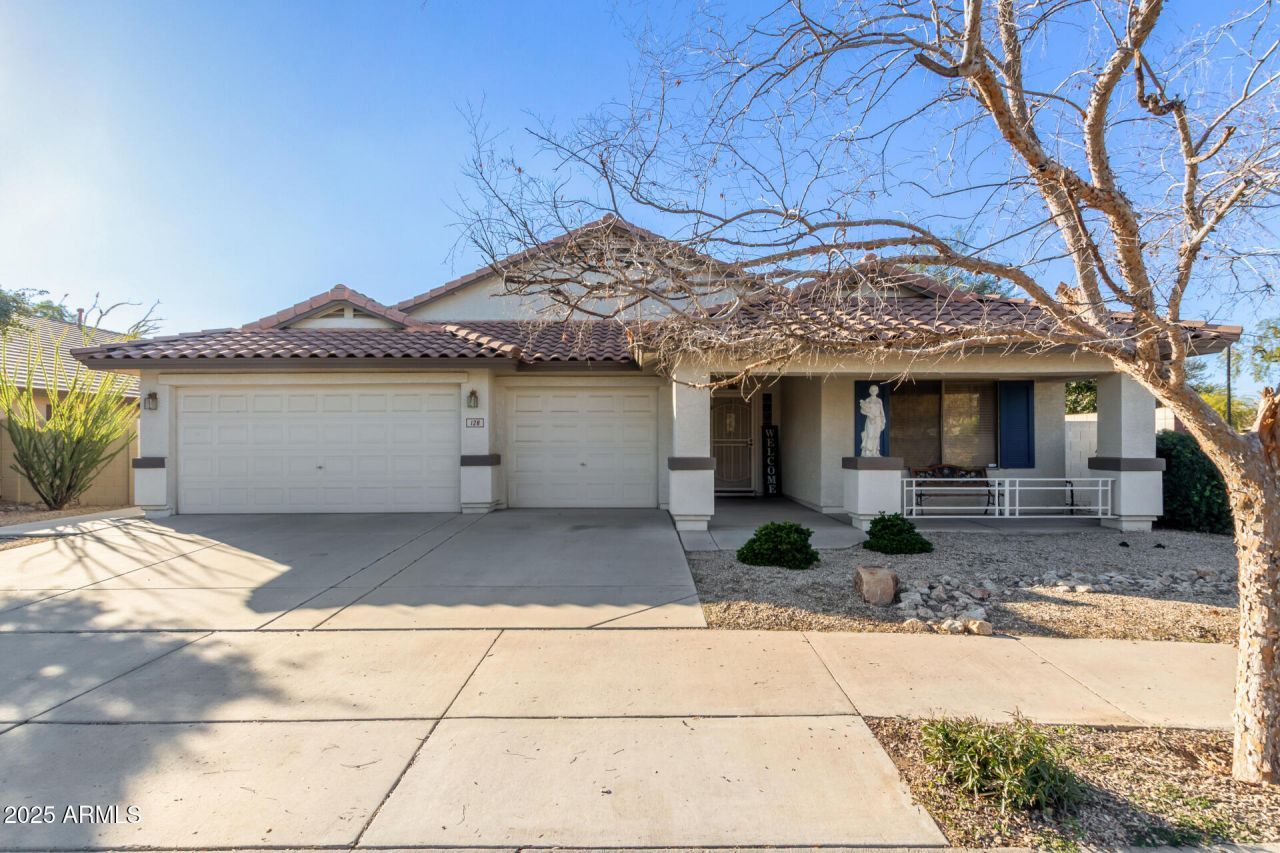 128 N 166th Lane, Goodyear, AZ 85338 Main Photo