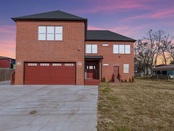 1503 Pearcy St, La Vergne, TN 37086