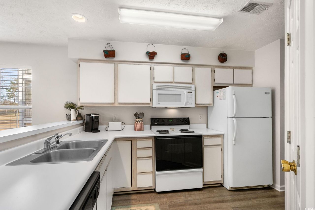 604 Waterway Village Blvd. Photo 13