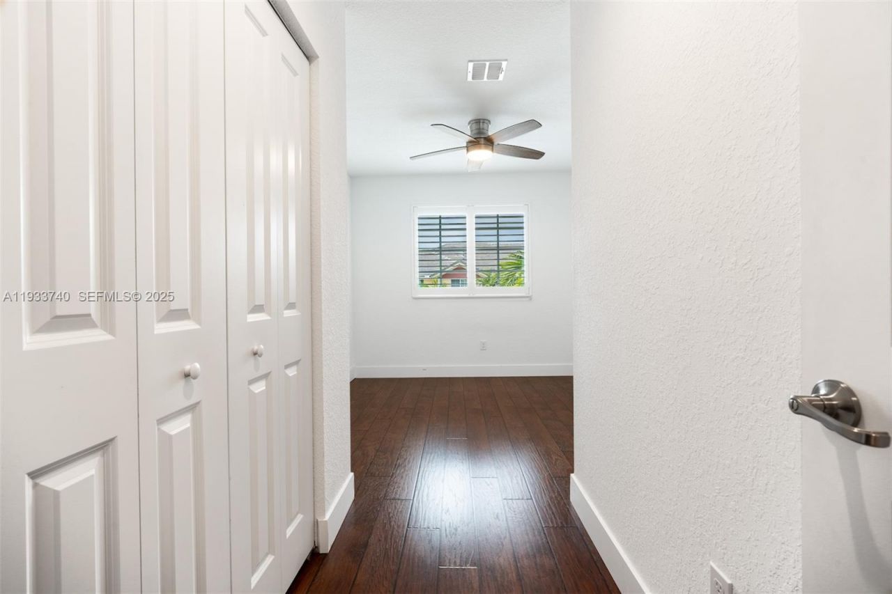 4652 Horseshoe Circle, Davie, FL 33328 Photo