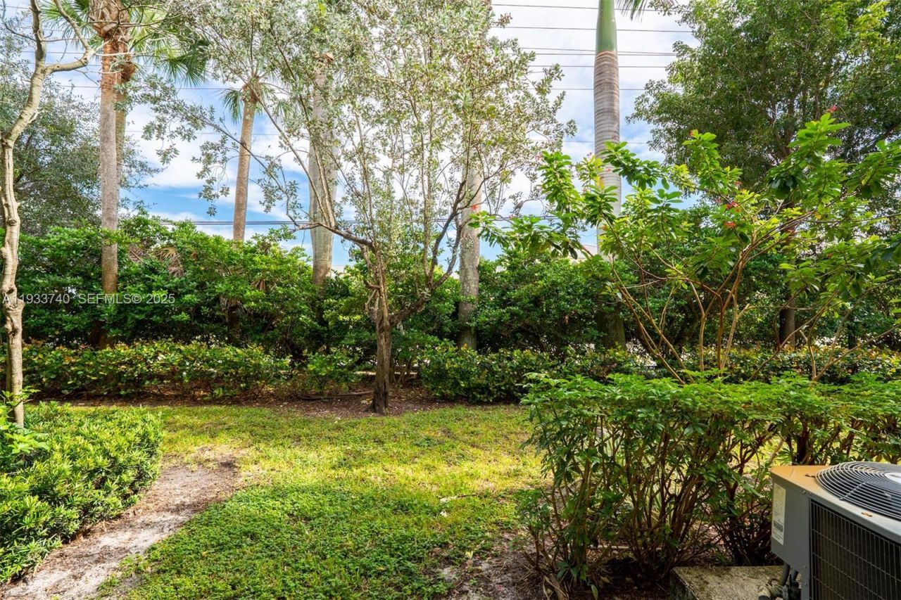 4652 Horseshoe Circle, Davie, FL 33328 Photo