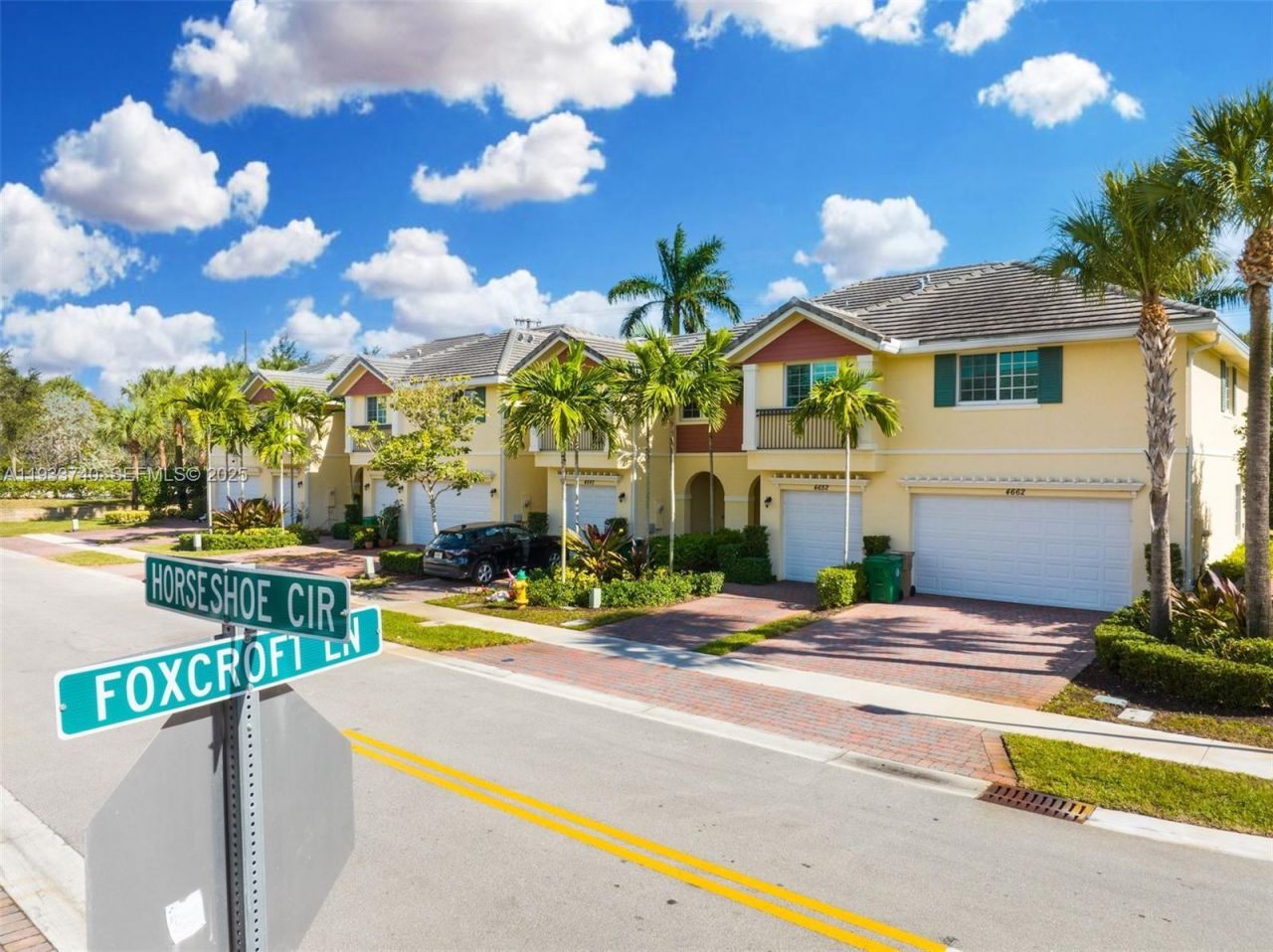 4652 Horseshoe Circle, Davie, FL 33328 Photo